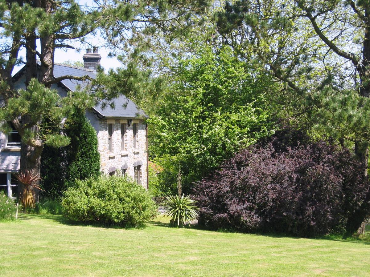 Ffynnon Fendigaid Bed And Breakfast Aberporth Exterior foto